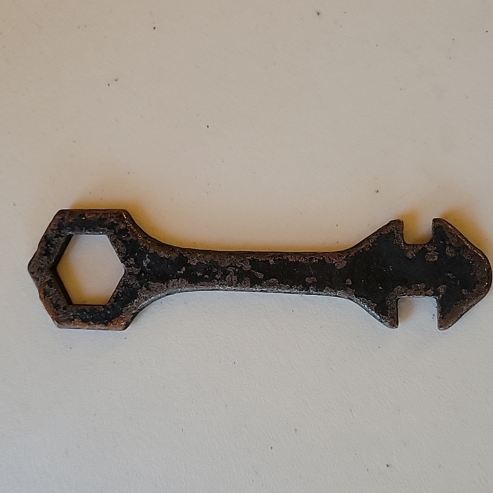 Vintage Metal Rollerskate Roller Skate Key